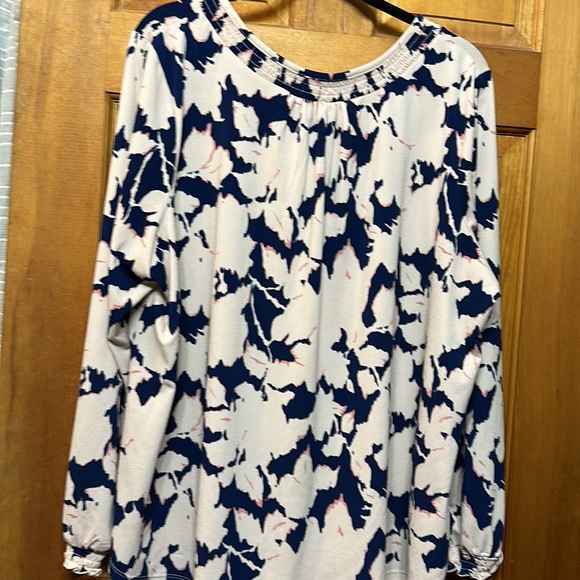 Pink & Navy long sleeve blouse - Picture 5 of 7